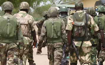 Tinubu Unveils Massive Military Pay Rise – See the New Salaries Nigerian Army: Soldiers arrest gunrunners