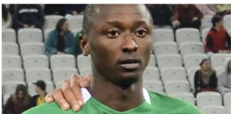 Sadiq Umar unveiled as a Valencia player for the 2025 La Liga season"