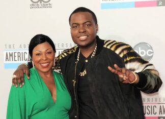 Sean Kingstown and mother