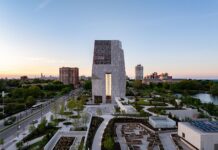 Obama Center Opens in Chicago Of052026am