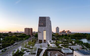 Obama Center Opens in Chicago Of052026am